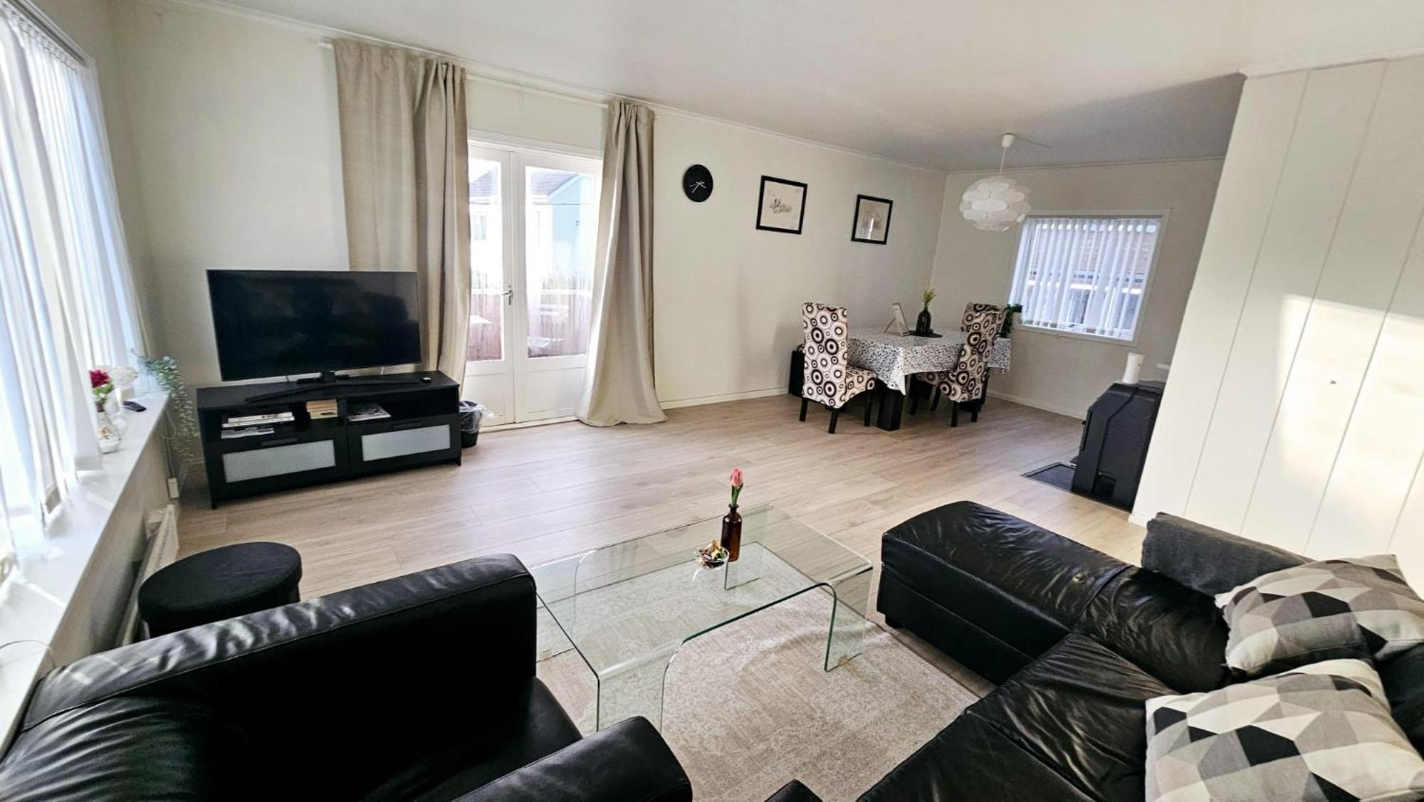Koselig Leilighet Med Balkong Og Parkering. Stavanger Bagian luar foto